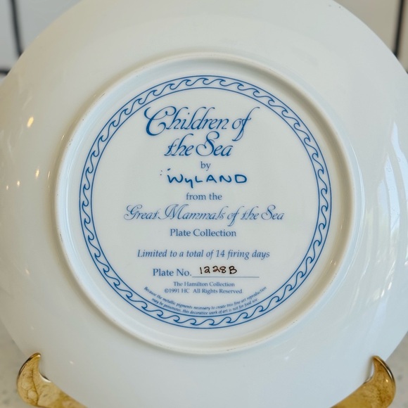 Set of 3 Wyland “Great Mammals of the Sea” Plates - Picture 3 of 9